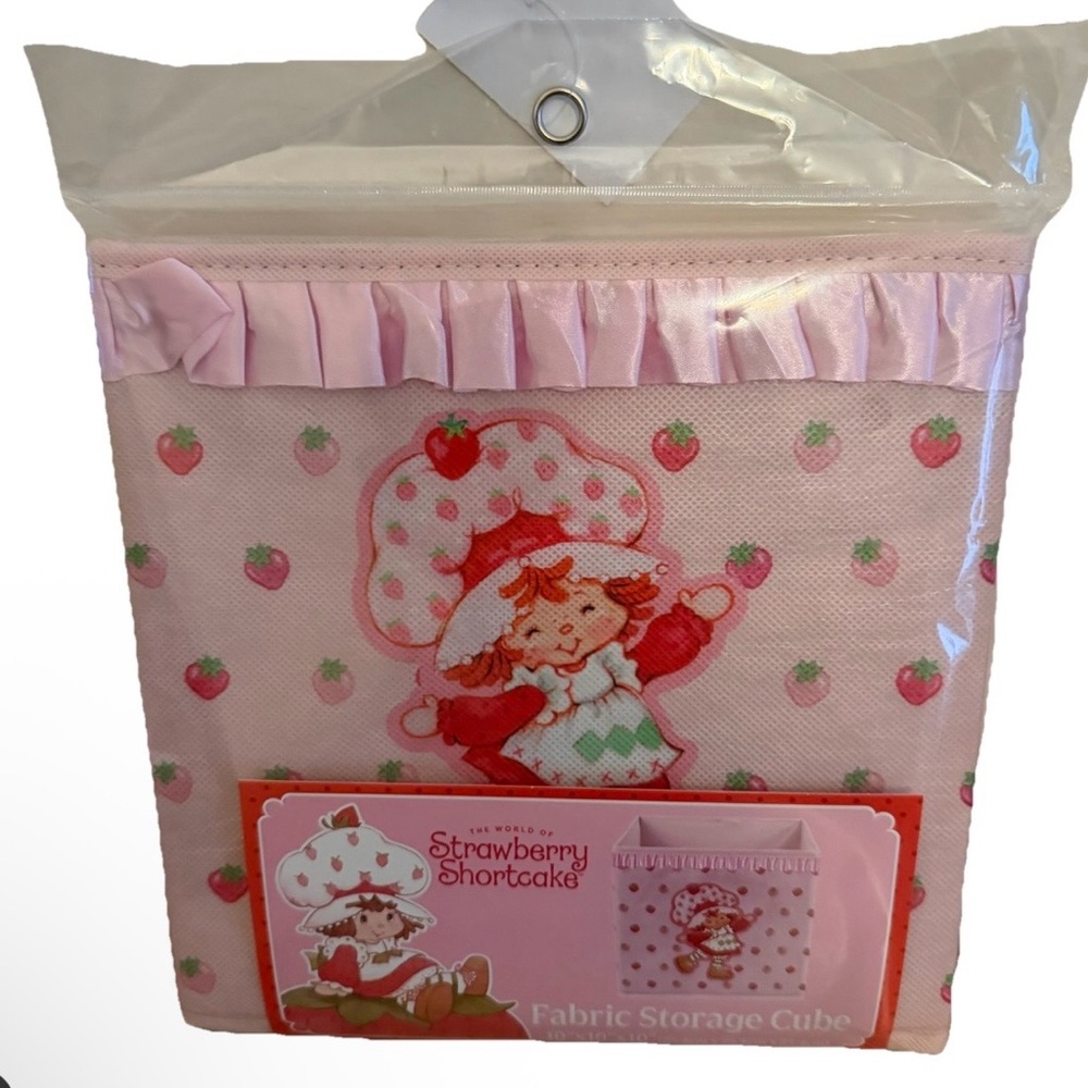 Strawberry Shortcake Pink Fabric Storage Cube 10”x10”x10” new